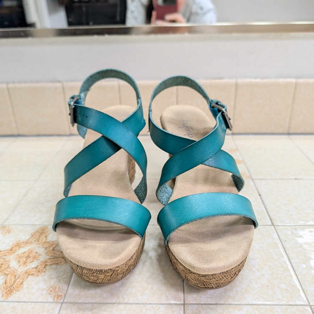 Daytrip Moonstone Wedges